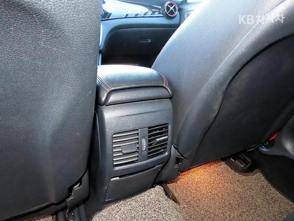 Mercedes-Benz GLA X156GLA45 AMG 4매틱 - 15