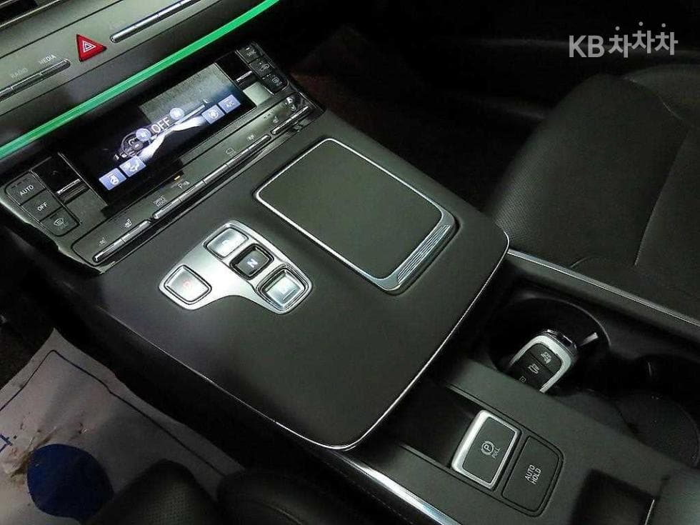 Хюндай The New (фейслифт) Grandeur (Azera)2.5 Calligraphy - 12