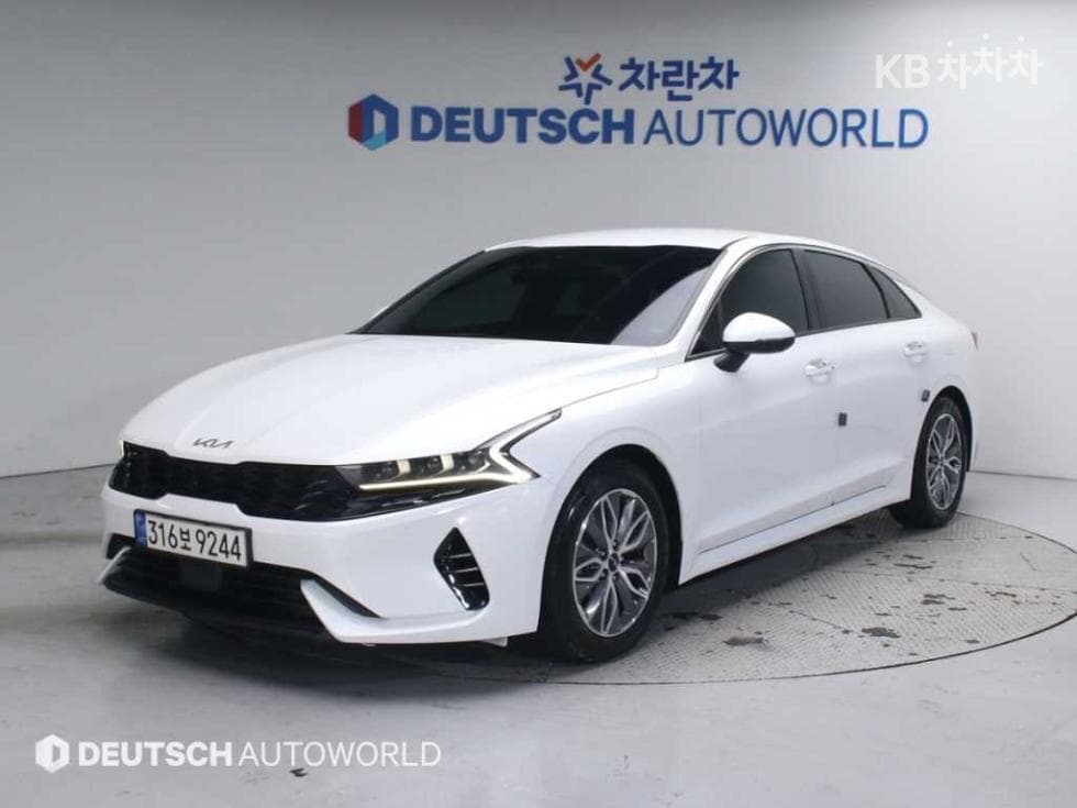 Киа K5 Хибрид 3-토 поколение 2.0 HEV Noblesse - Image 1