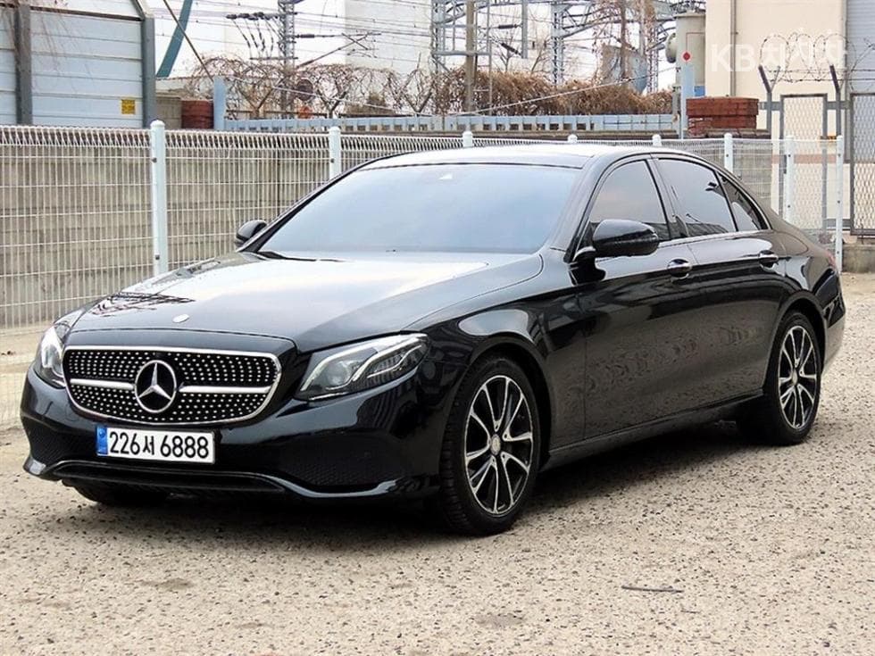 Mercedes-Benz E-Клас (W213) E300 Avantgarde - Image 1