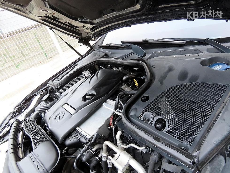 Mercedes-Benz E-Class (W213)E300 Avantgarde - 19