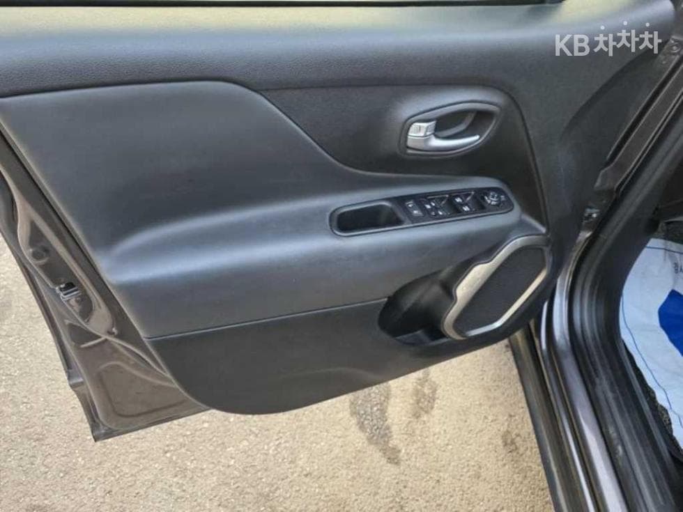 지프 레니게이드1.6 Limited FWD - 10