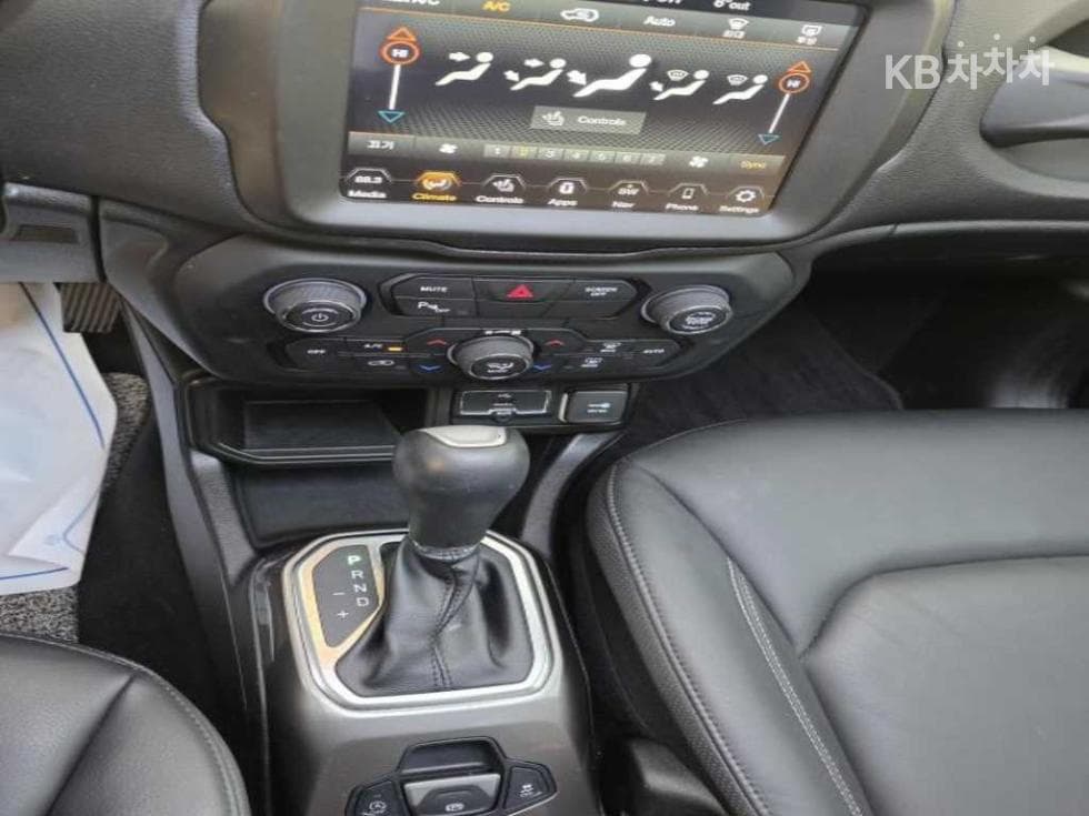 지프 레니게이드1.6 Limited FWD - 14