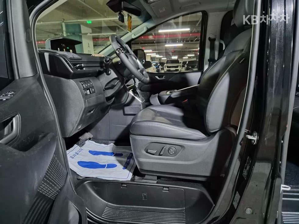 Hyundai Staria2.2 Tourer 9 AWD Modern - 11