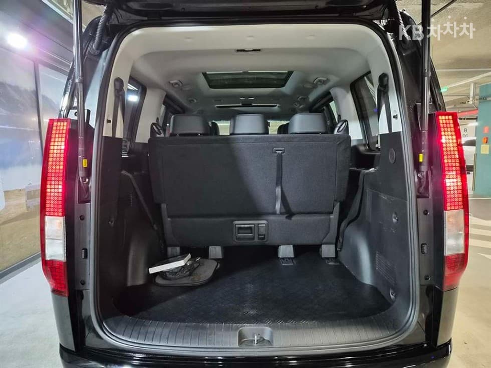 Hyundai Staria2.2 Tourer 9 AWD Modern - 19