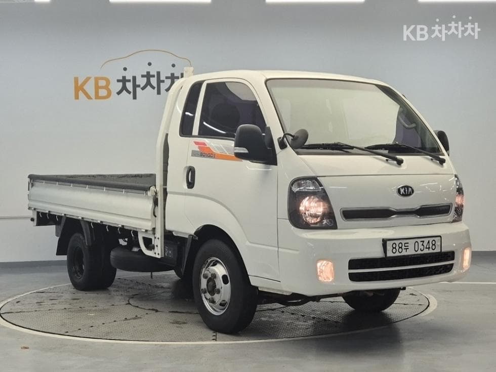Киа Бонго 3 (лек)1.2Тон Удължено междуосие Королевска кабина CRDi Престиж - 4