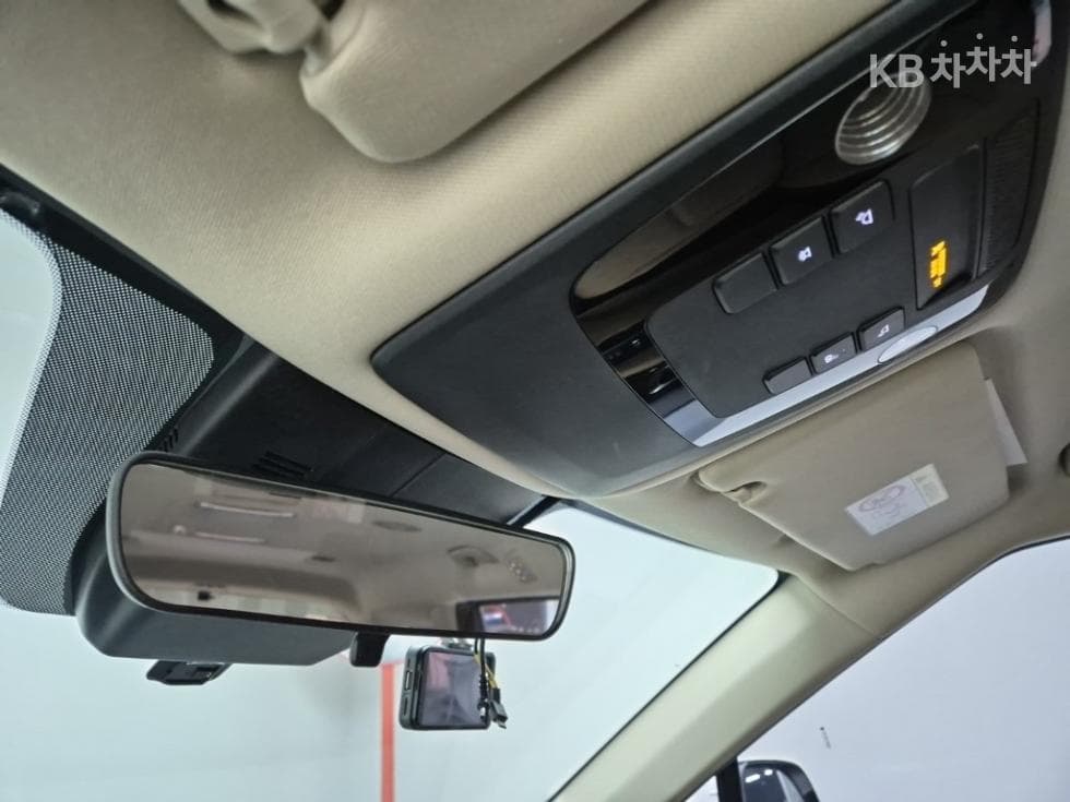 Киа Канивал 4-то поколениеG3.5 GDI 11-местен Престиж - 10