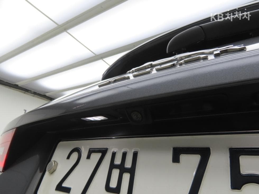 Jaguar E-PACEP250 SE - 14