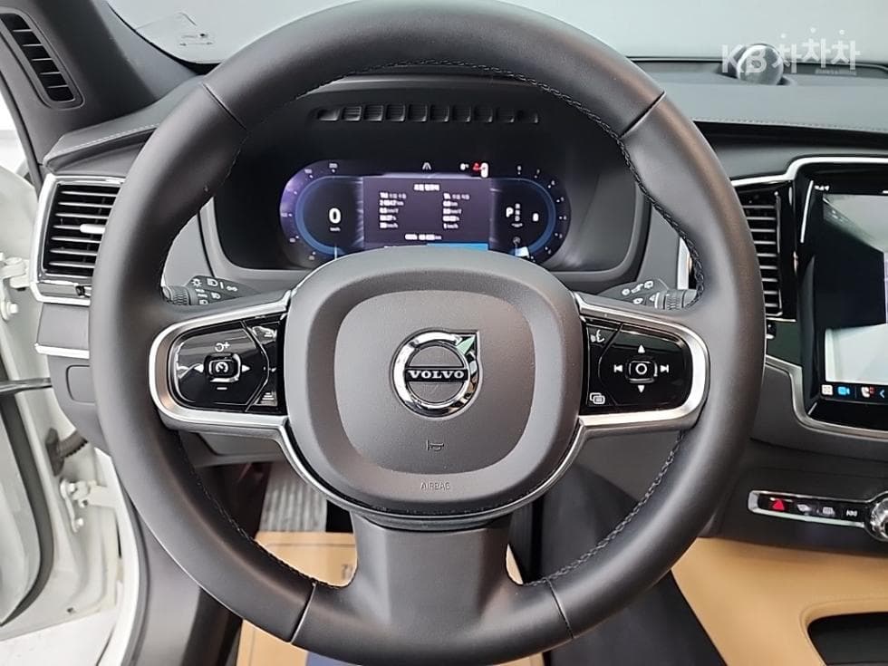 Volvo All New XC90B6 Ultimate Bright - 9