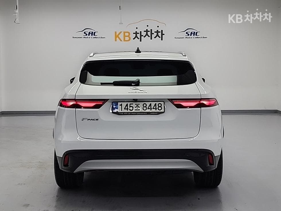 Jaguar F-PACED200 S - 3