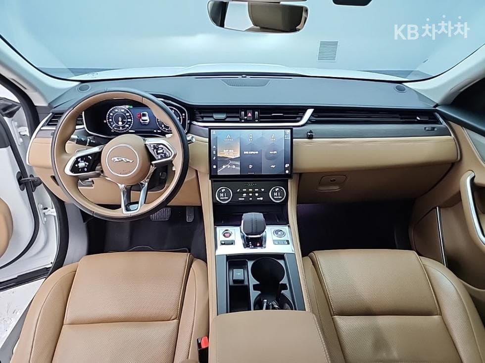 Jaguar F-PACED200 S - 7