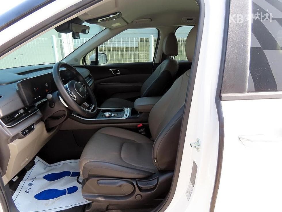 Киа The New (фейслифт) Канивал 4-то поколениеD2.2 9-местен Престиж - 5