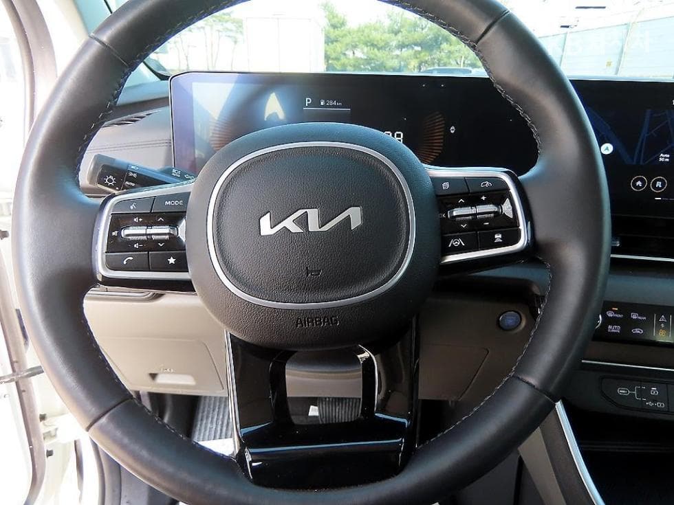 Киа The New (фейслифт) Канивал 4-то поколениеD2.2 9-местен Престиж - 9