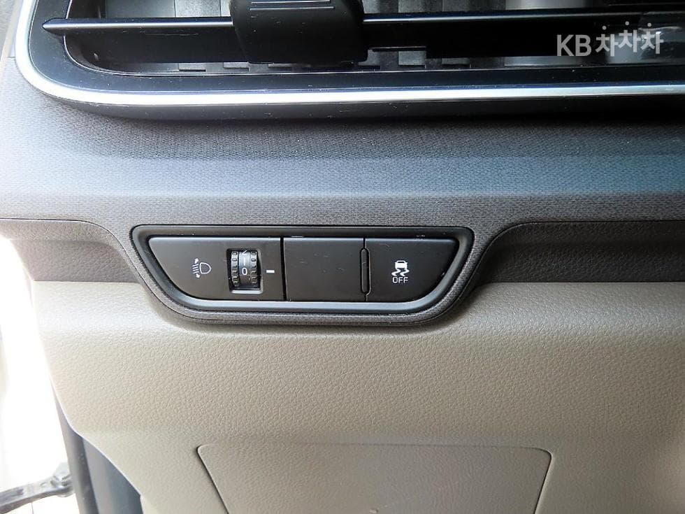 Киа The New (фейслифт) Канивал 4-то поколениеD2.2 9-местен Престиж - 13