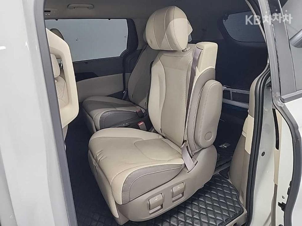 Kia Carnival 4th generationG3.5 GDI 7-seater (Limousine) Signature - 12