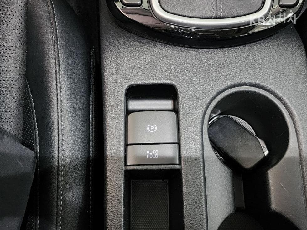 Kia Seltos1.6 Gasoline Turbo 2WD Prestige - 17