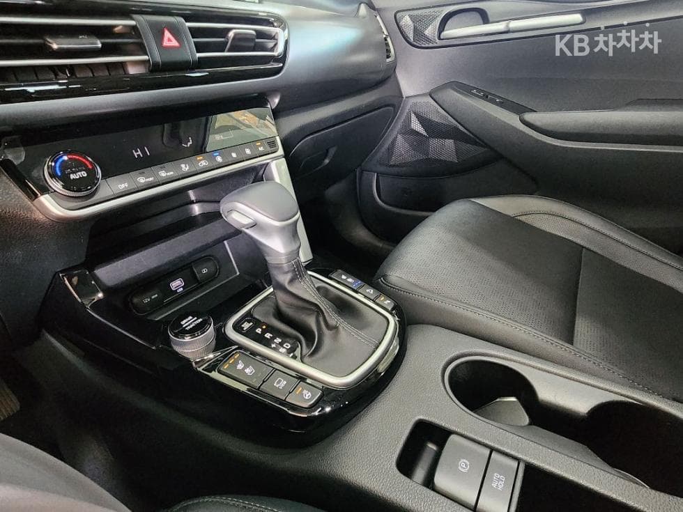 Kia Seltos1.6 Gasoline Turbo 2WD Prestige - 15