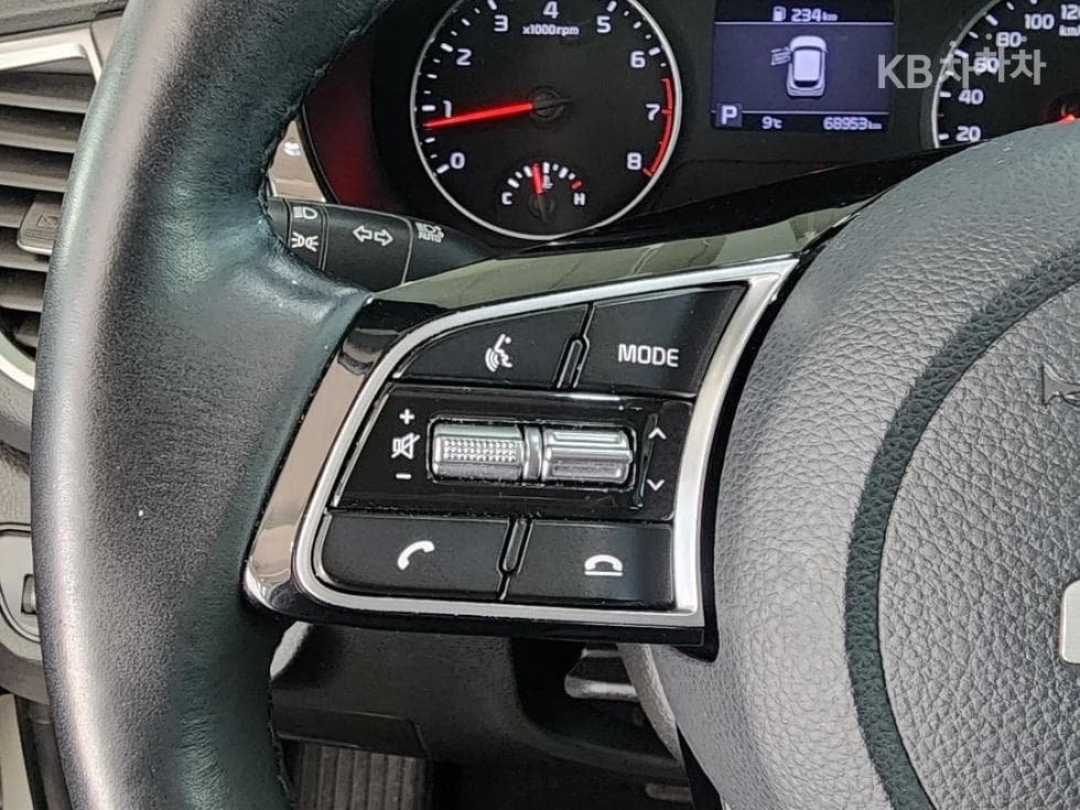 Kia Seltos1.6 Gasoline Turbo 2WD Prestige - 9