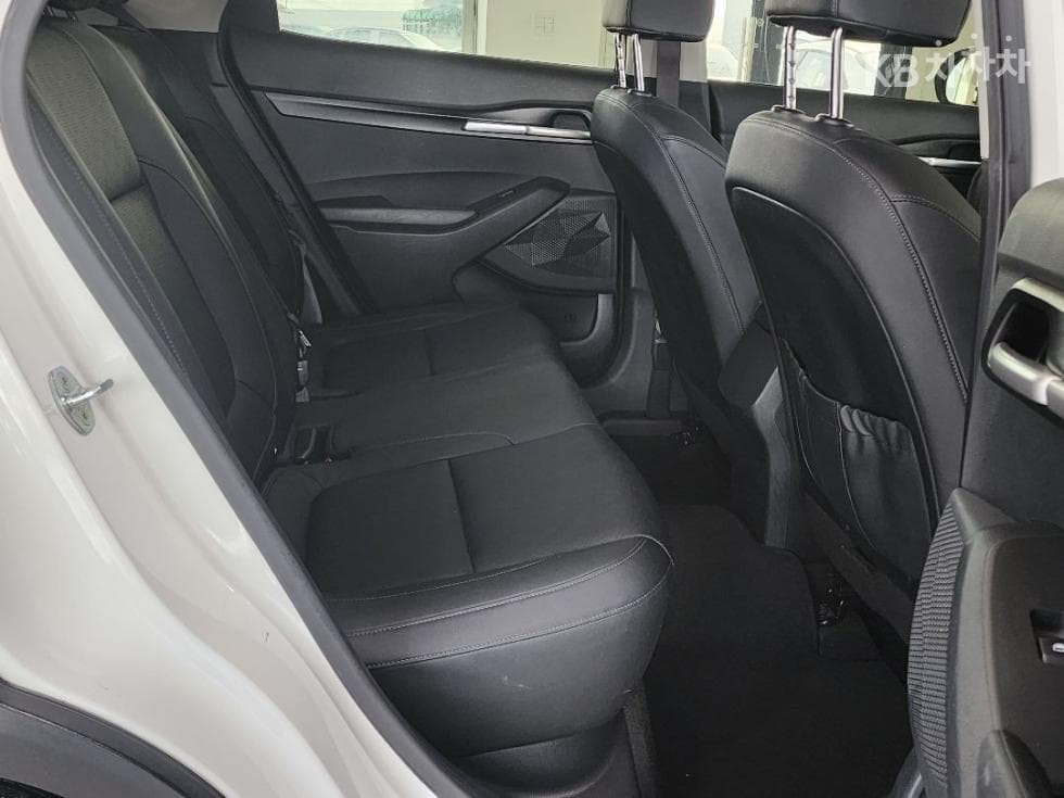 Kia Seltos1.6 Gasoline Turbo 2WD Prestige - 22