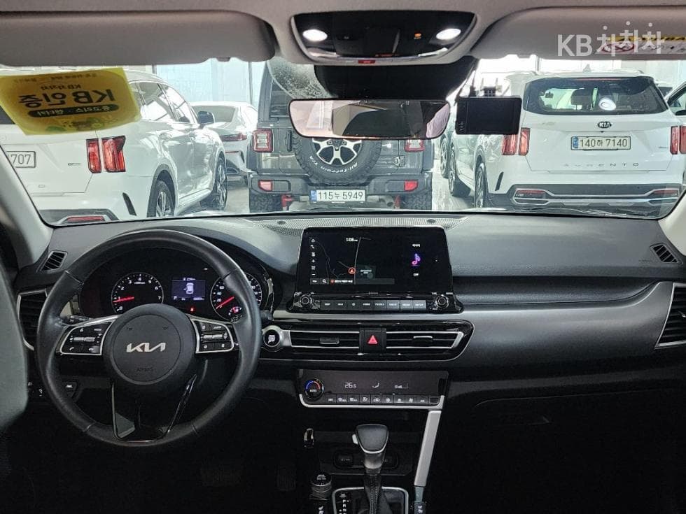 Kia Seltos1.6 Gasoline Turbo 2WD Prestige - 18