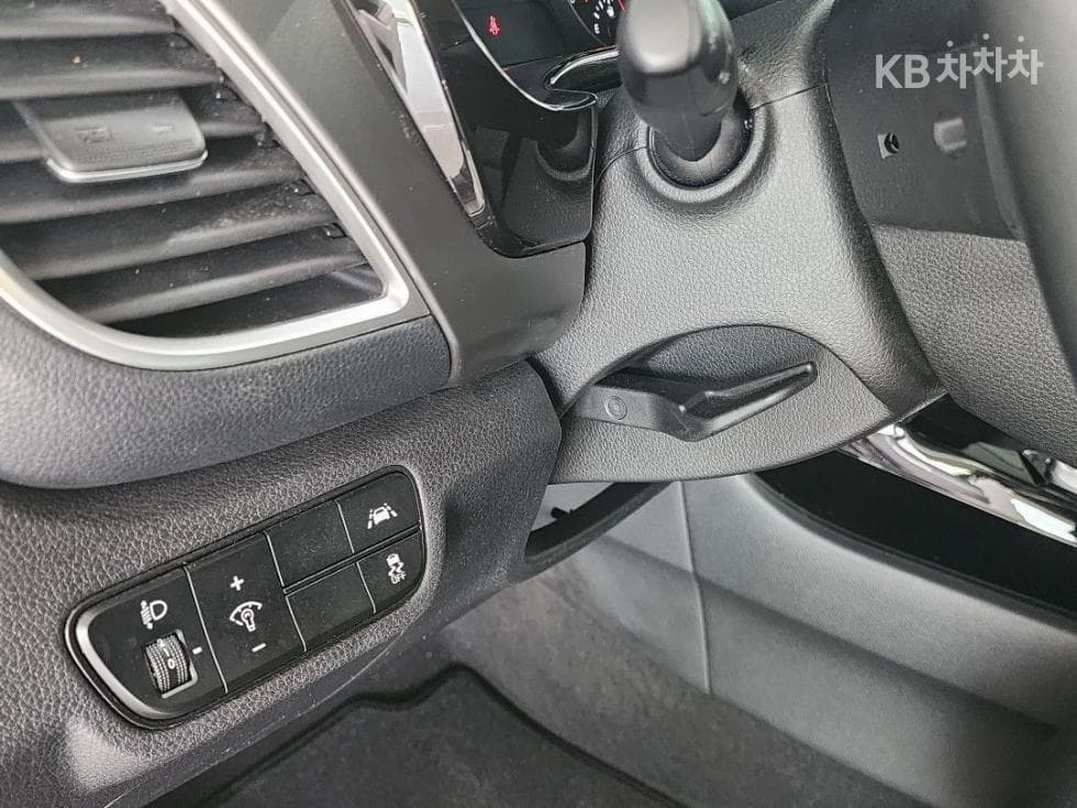 Kia Seltos1.6 Gasoline Turbo 2WD Prestige - 13