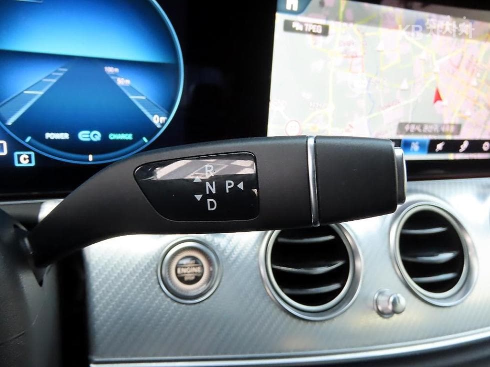 Mercedes-Benz E-Клас (W213)E350 4MATIC Avantgarde - 11