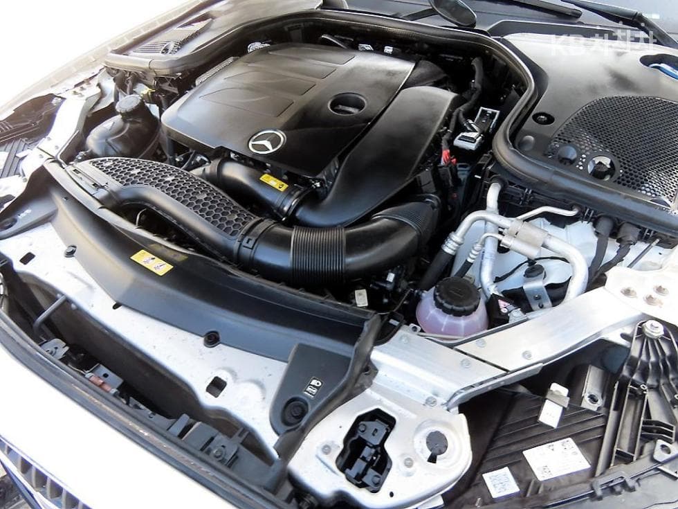 Mercedes-Benz E-Клас (W213)E350 4MATIC Avantgarde - 19