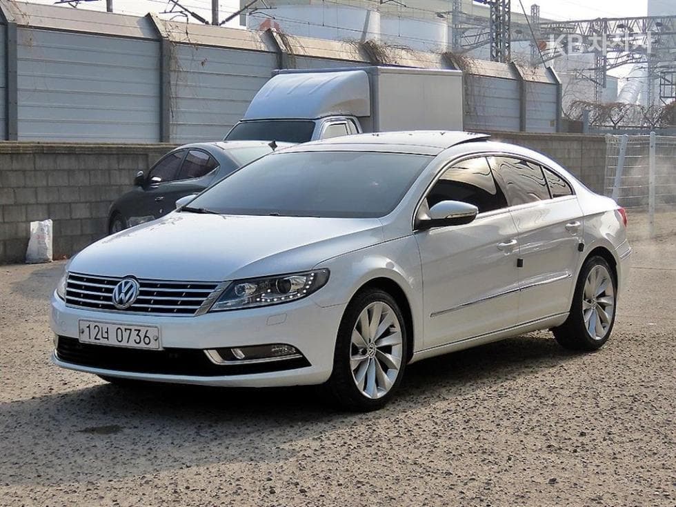 Volkswagen Нов CC 2.0 Турбо Дизел Инжекция BlueMotion - Image 1