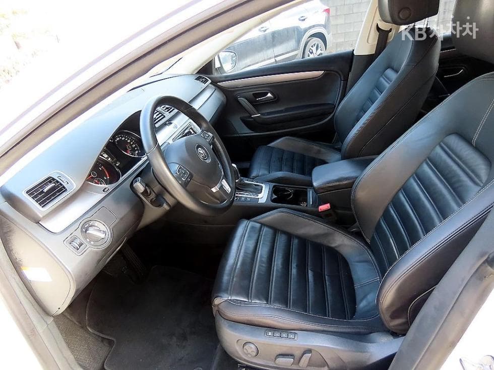 Volkswagen Нов CC2.0 Турбо Дизел Инжекция BlueMotion - 5