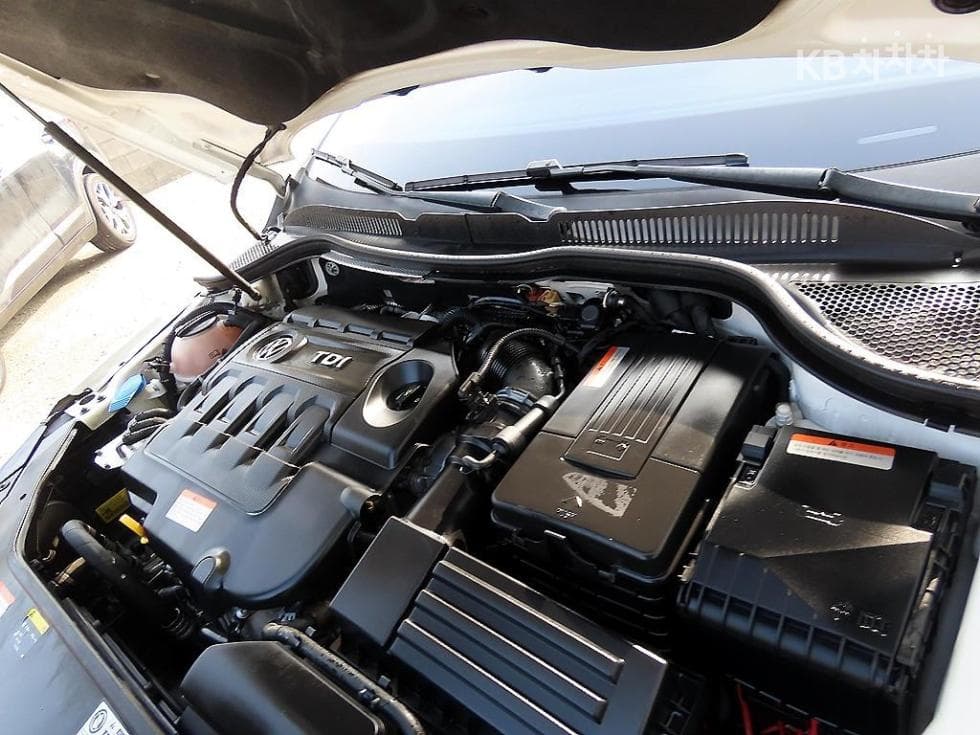 Volkswagen Нов CC2.0 Турбо Дизел Инжекция BlueMotion - 17