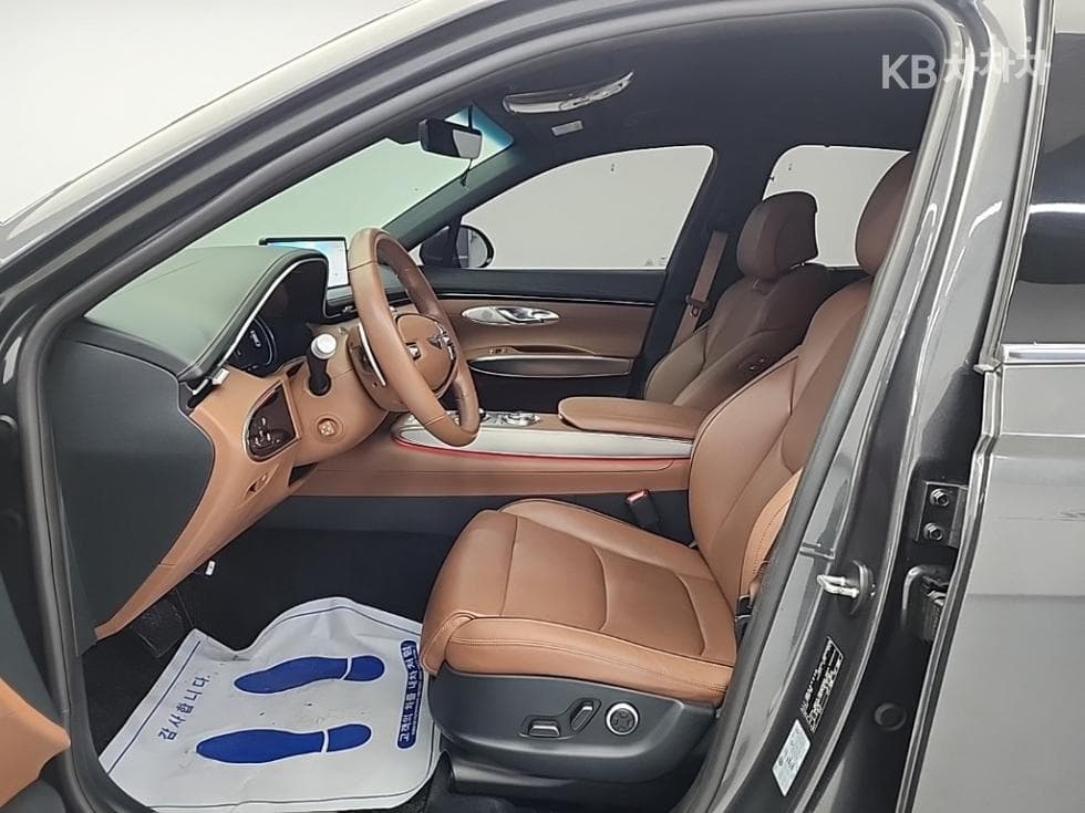 Дженезис GV70Бензин 2.5T AWD - 11