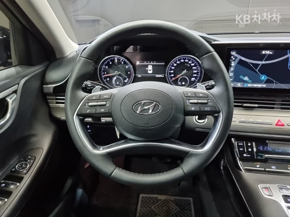 Хюндай The New (фейслифт) Grandeur (Azera)LPi 3.0 Рент-а-кар Premium - 9