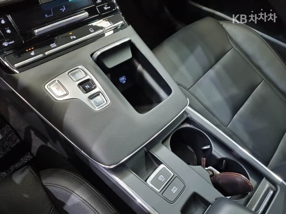 Хюндай The New (фейслифт) Grandeur (Azera)LPi 3.0 Рент-а-кар Premium - 12