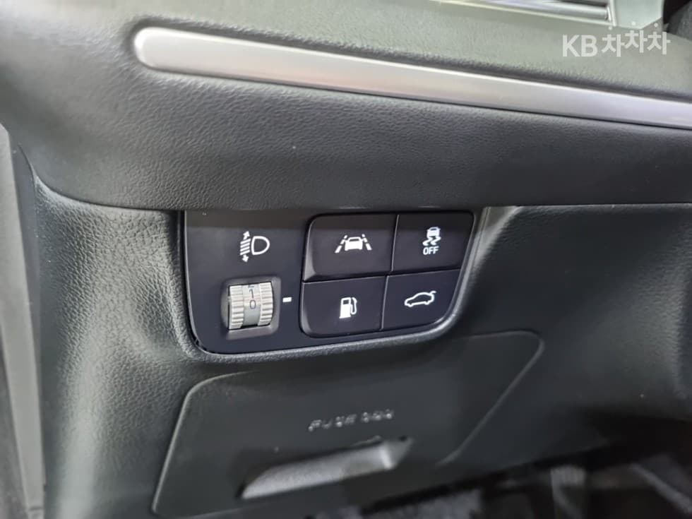 Хюндай The New (фейслифт) Grandeur (Azera)LPi 3.0 Рент-а-кар Premium - 15