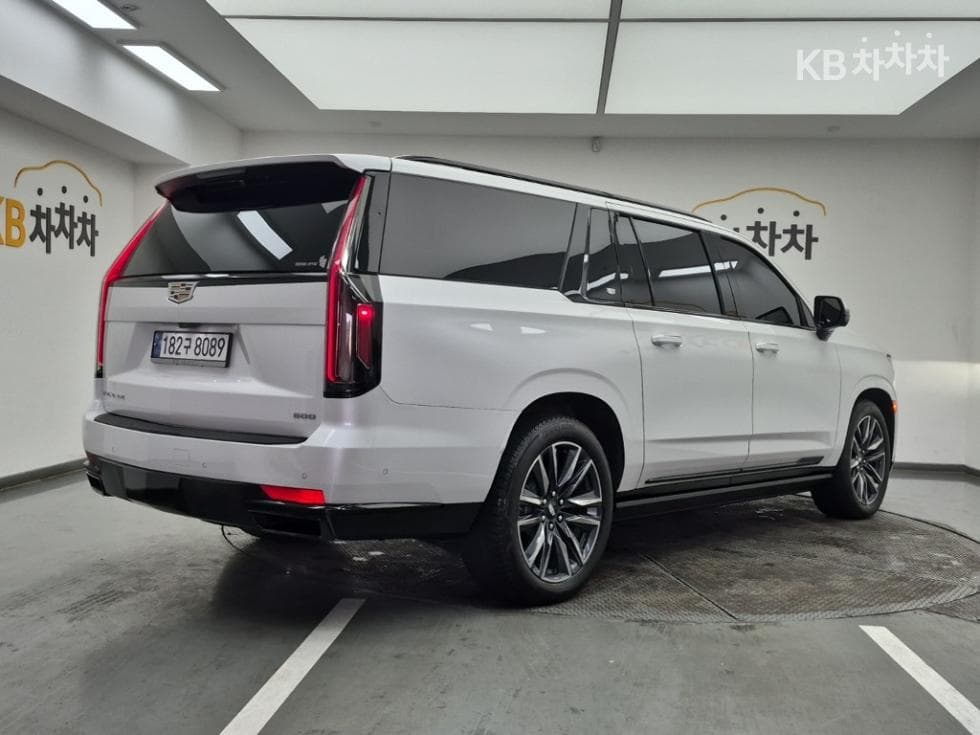 캐딜락 ESCALADE(5세대)6.2 V8 ESV Sport Platinum - 4