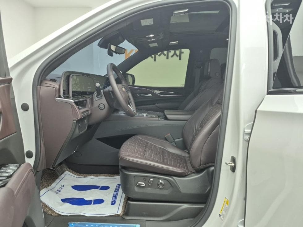 캐딜락 ESCALADE(5세대)6.2 V8 ESV Sport Platinum - 11