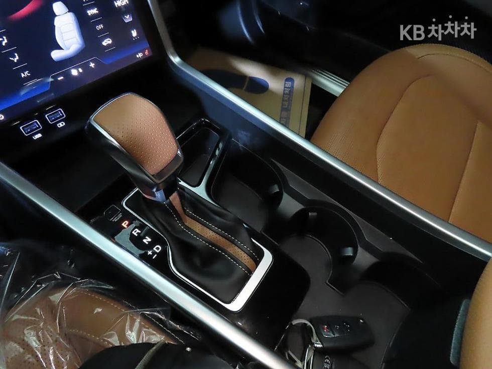KG Mobility 토레스(J100)1.5 GDI Turbo T7 - 12
