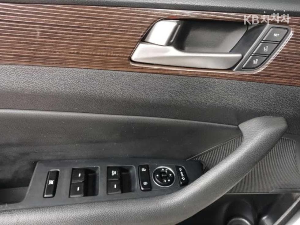 Hyundai Sonata New Rise2.0 Modern - 9