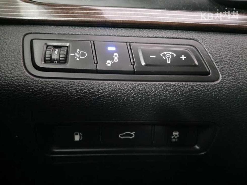 Hyundai Sonata New Rise2.0 Modern - 10