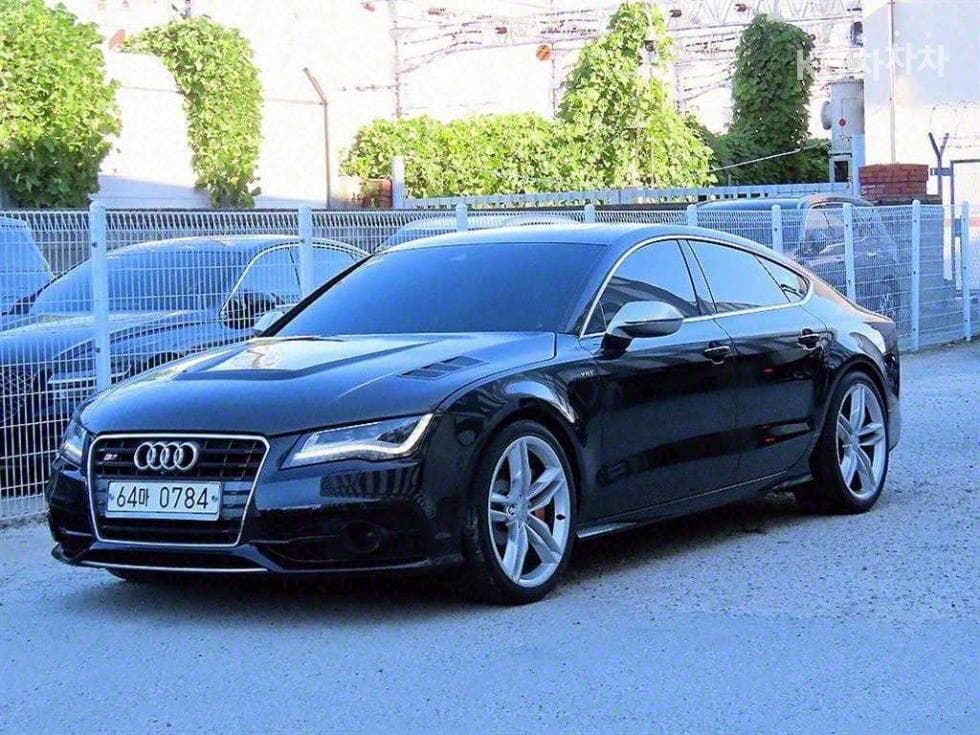 Ауди S7 4.0 TFSI 콰트로 4G - Image 1