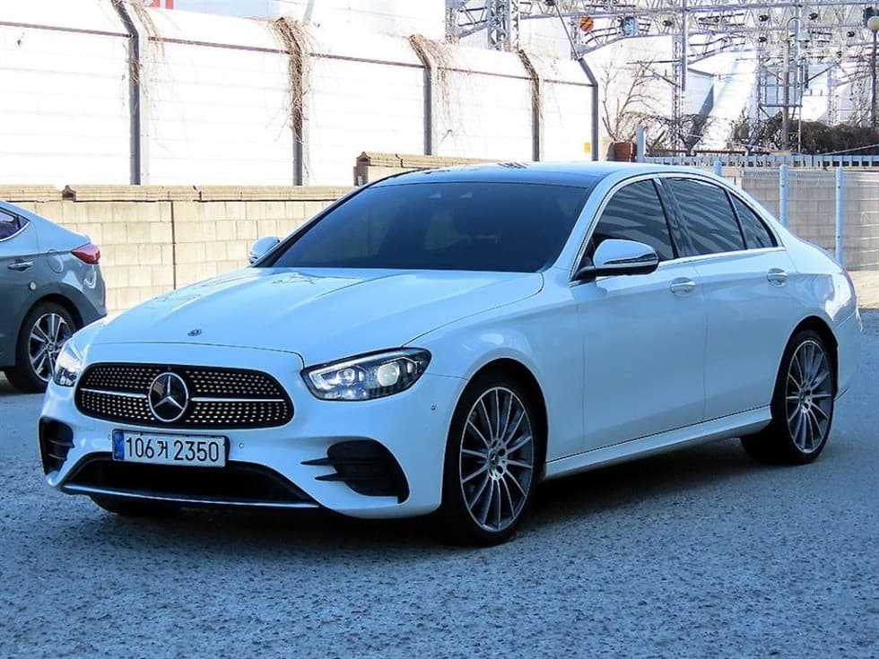 Mercedes-Benz E-Клас (W213) E350 4MATIC AMG Line - Image 1