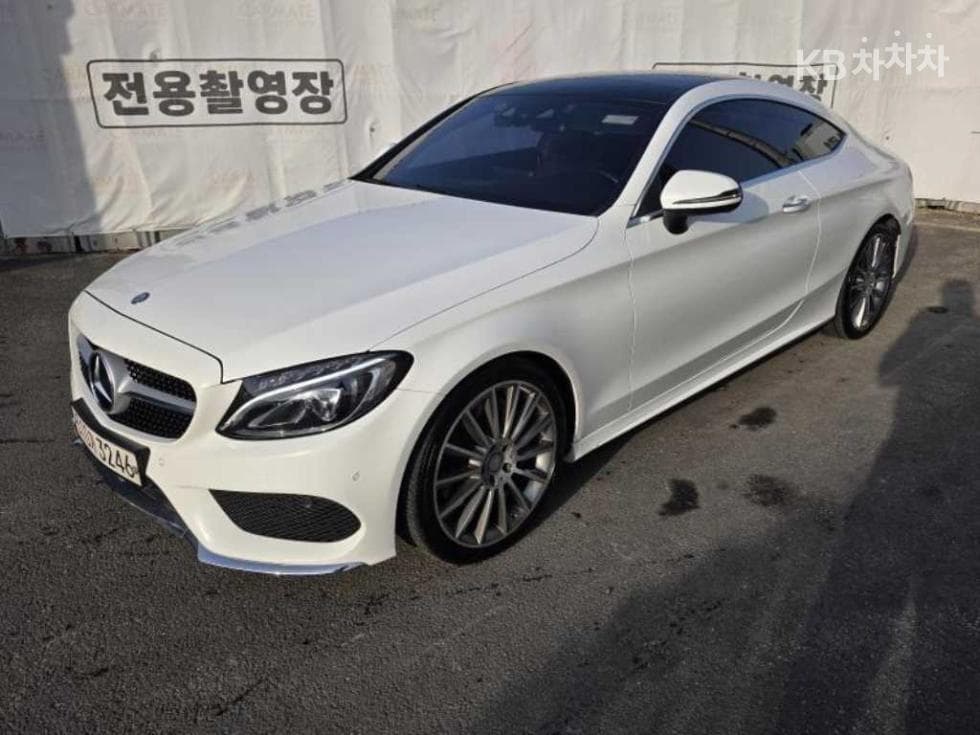 Mercedes-Benz The New (facelift) C-Class C200 Coupe - Image 1