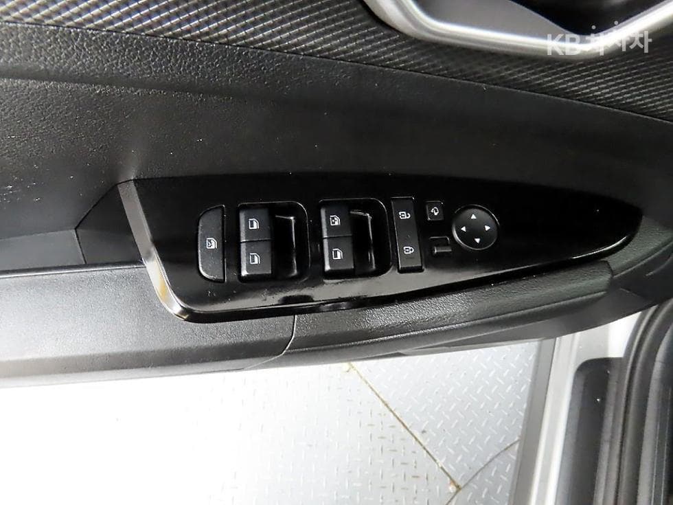 Kia The All New SportageD2.0 2WD Prestige - 11