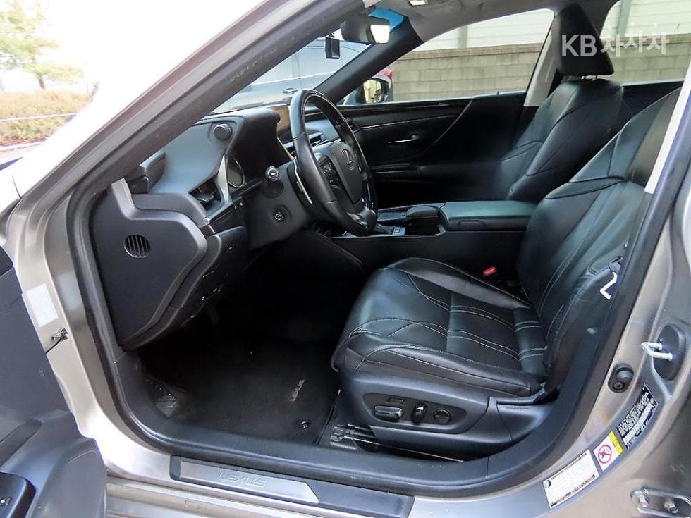 Lexus New 제너Ray (van)션 ES300h Supreme - 5