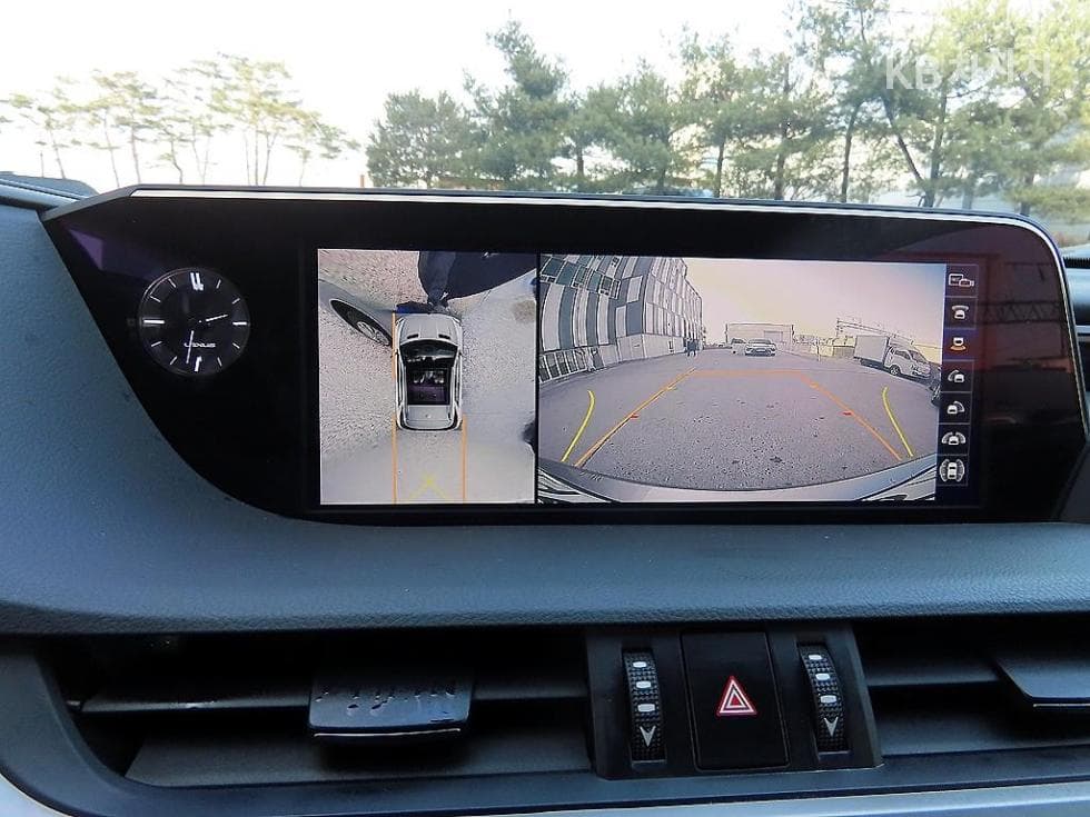 Lexus New 제너Ray (van)션 ES300h Supreme - 14