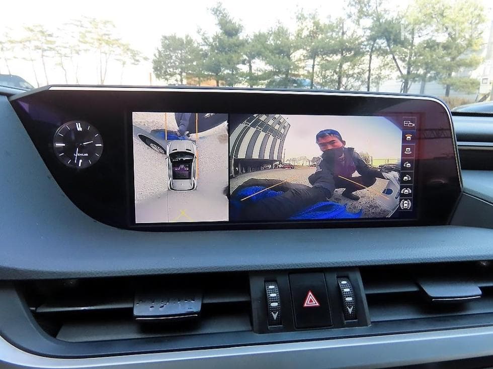 Lexus New 제너Ray (van)션 ES300h Supreme - 15