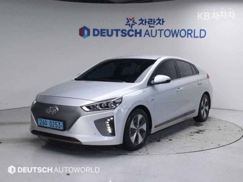 Hyundai IONIQ (Original Model) 일렉트릭 Q - Image 1