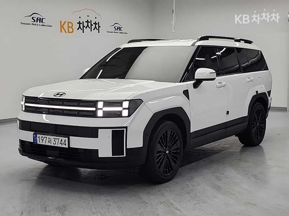 Hyundai The All New Santa Fe MX5 Gasoline 2.5T 2WD Prestige - Image 1