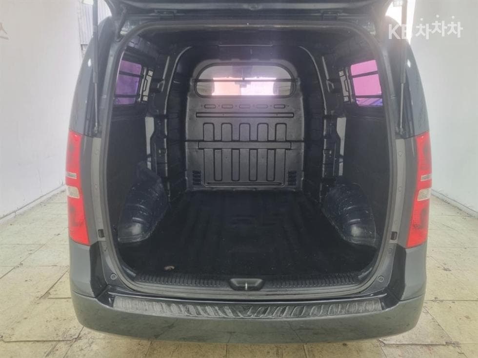 Хюндай The New (фейслифт) 그랜드 Star렉스Ван 5-местен Modern - 7