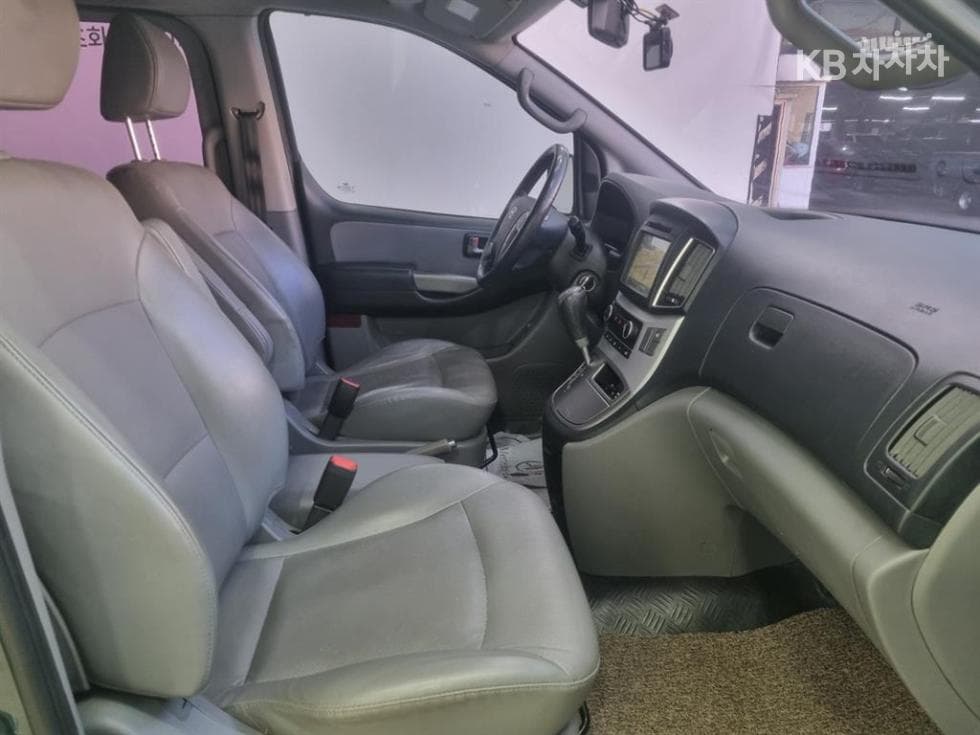 Хюндай The New (фейслифт) 그랜드 Star렉스Ван 5-местен Modern - 9